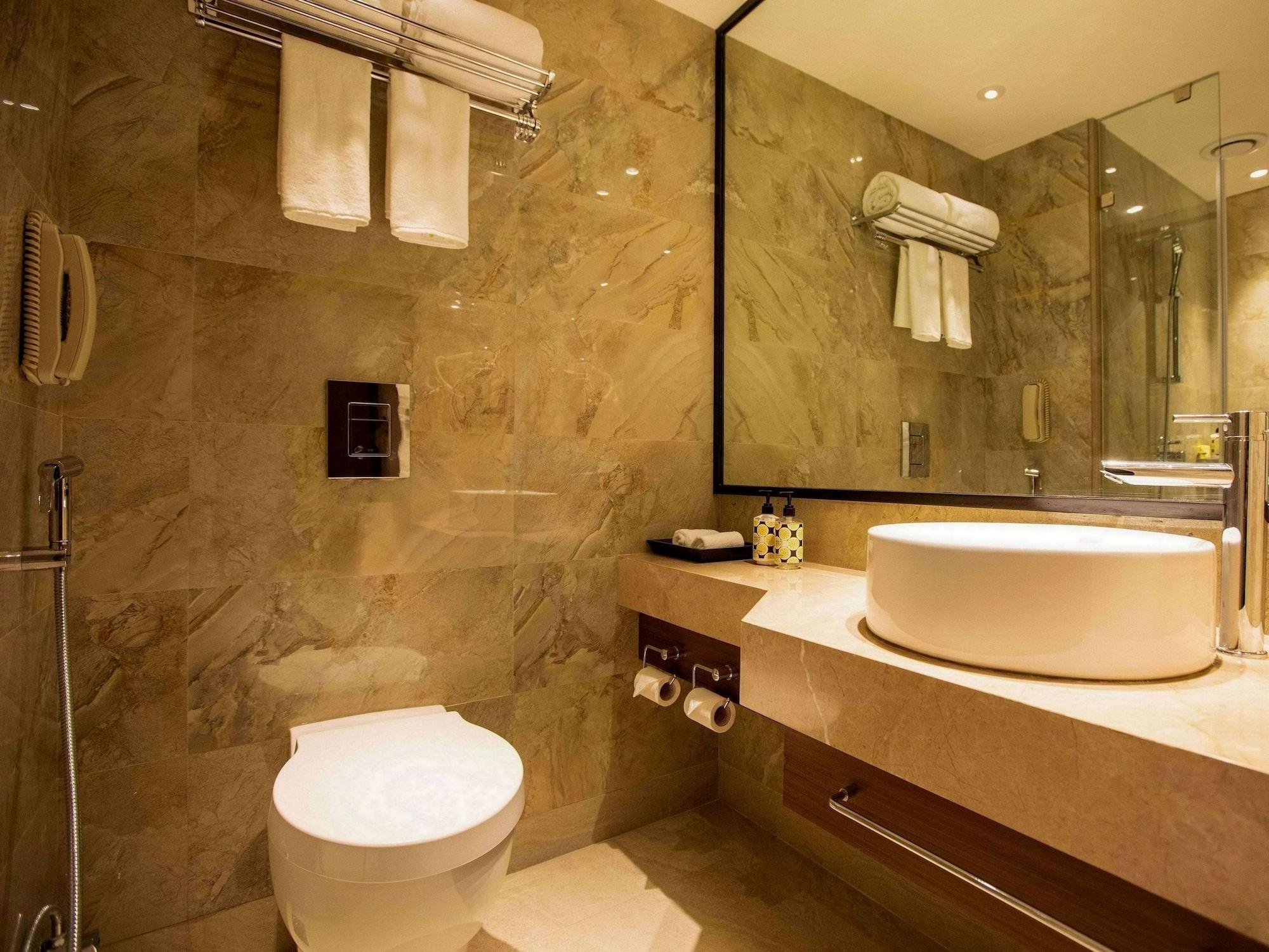 Lemon Tree Premier City Center Pune Exterior foto
