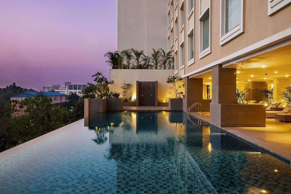 Lemon Tree Premier City Center Pune Exterior foto